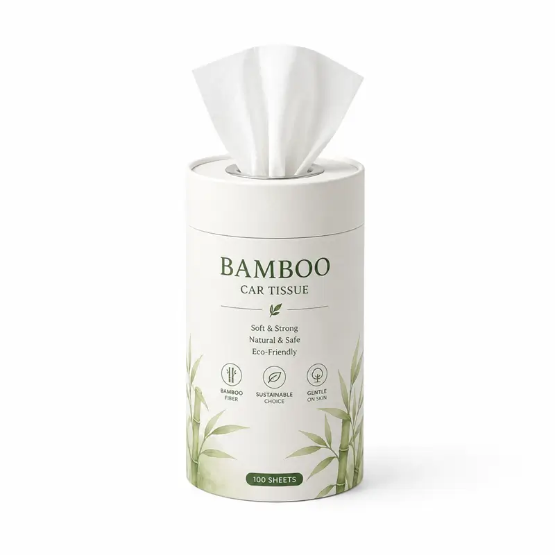 Pañuelos de papel de bambú para coche en un dispensador cilíndrico con pañuelos extraíbles sobre un fondo blanco limpio.